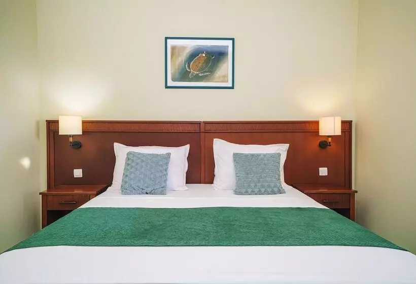Hotelli Spacious Park View Room With Breakfast Included