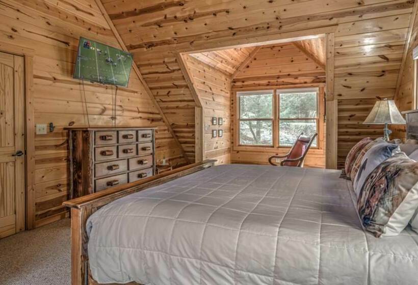 Bearfoot Lodge By Escape To Blue Ridge