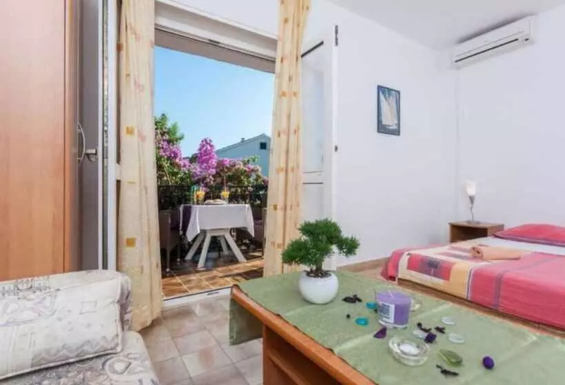 Hotelli Splendid Double Bed Room With Balcony And Sea View