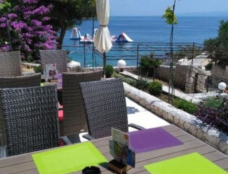 호텔 Splendid Double Bed Room With Balcony And Sea View