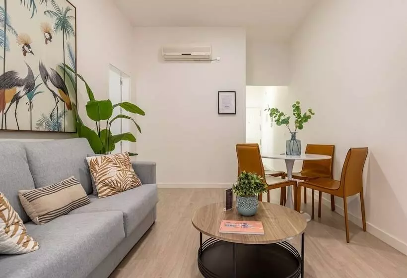 هتل Thyssen Boutique Apartments Caleta Homes