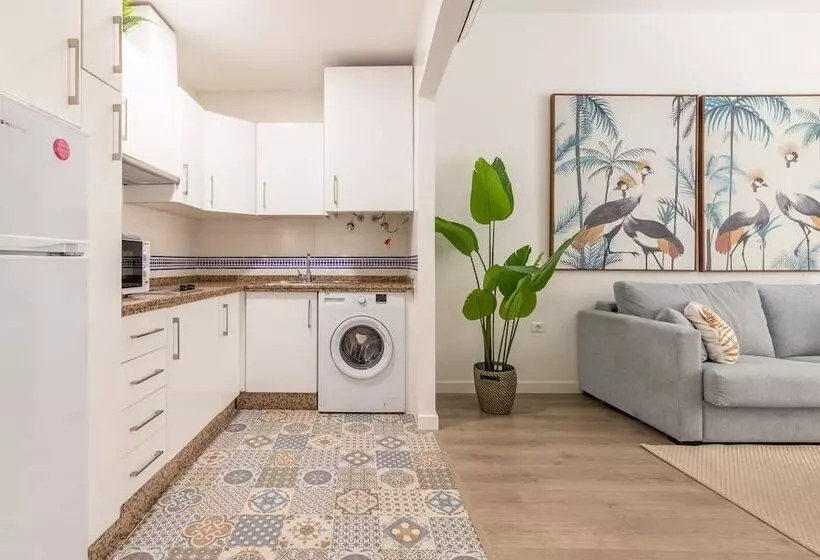هتل Thyssen Boutique Apartments Caleta Homes