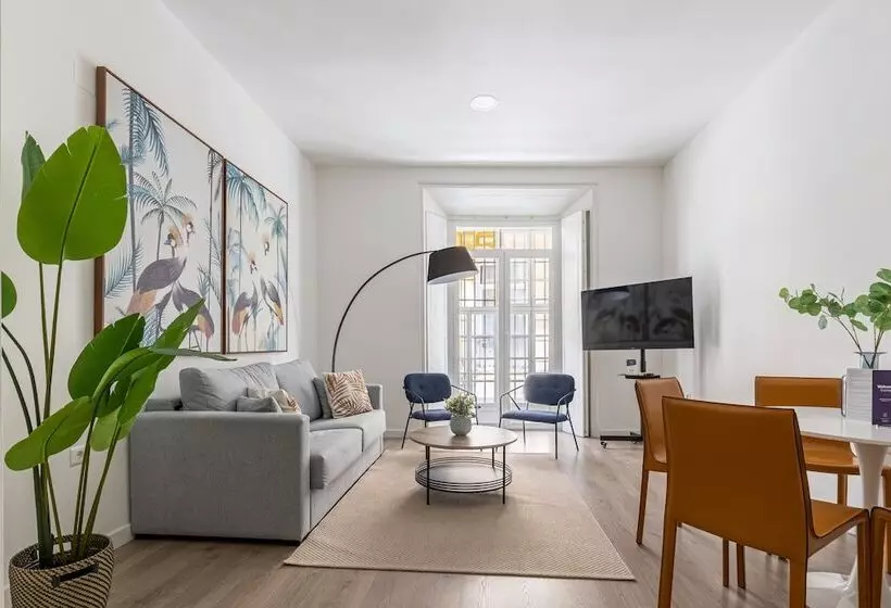 هتل Thyssen Boutique Apartments Caleta Homes