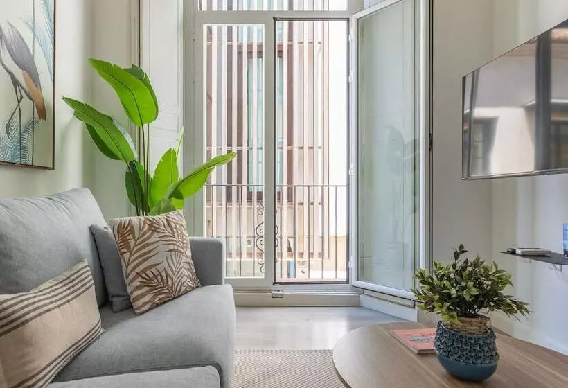 هتل Thyssen Boutique Apartments Caleta Homes