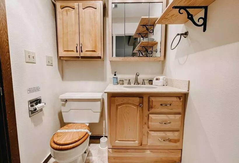 73sw   F/p   W/d   Sleeps 6