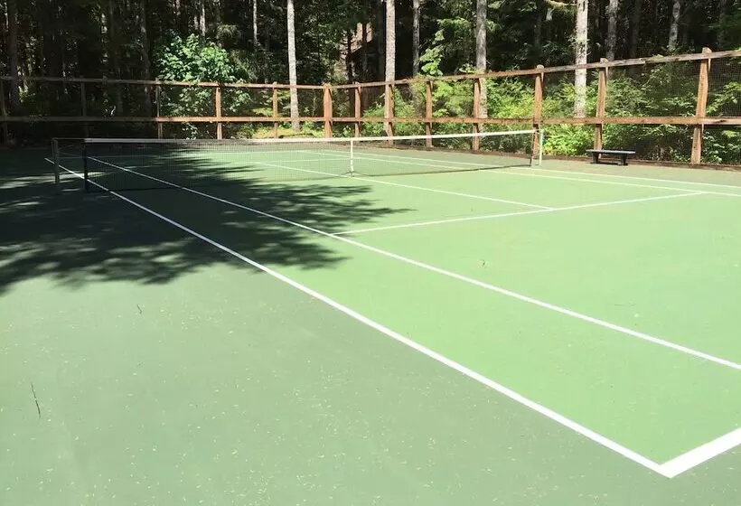 73sw   F/p   W/d   Sleeps 6