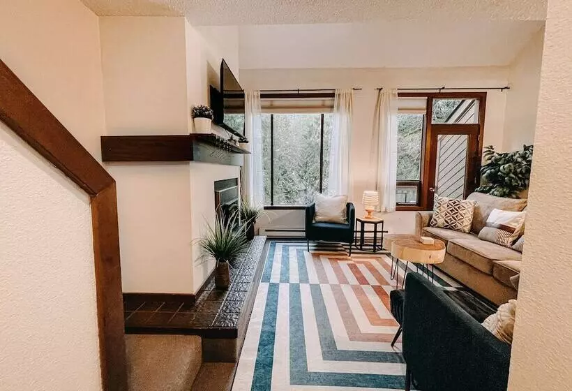 73sw   F/p   W/d   Sleeps 6