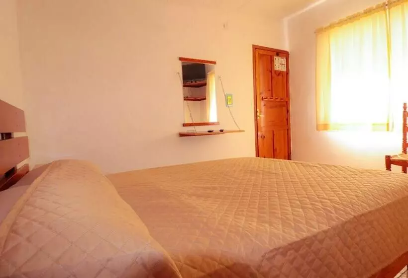 ホテル Bungalows Villa Limon