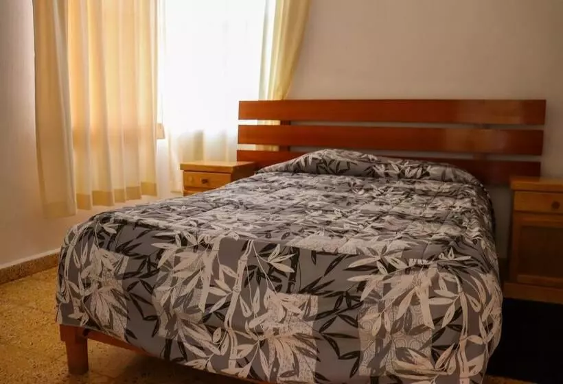 ホテル Bungalows Villa Limon