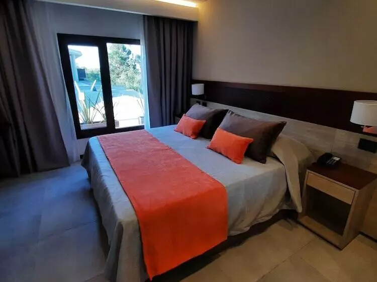 ホテル Estilo Mb   Merlo