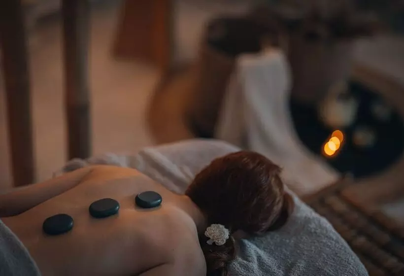 Hotelli Infinity Blue Suites