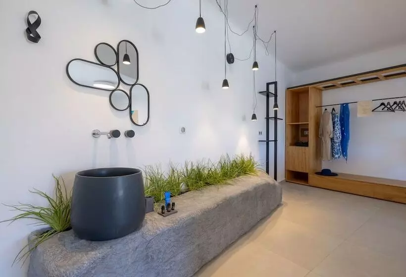 Hotelli Infinity Blue Suites