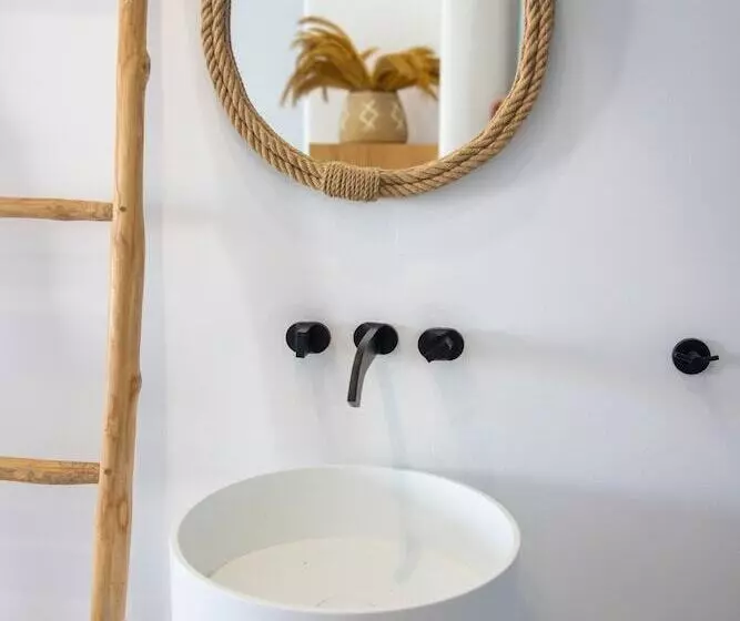 Hotelli Infinity Blue Suites