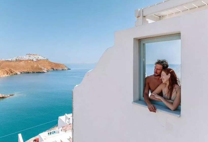 Hotelli Infinity Blue Suites