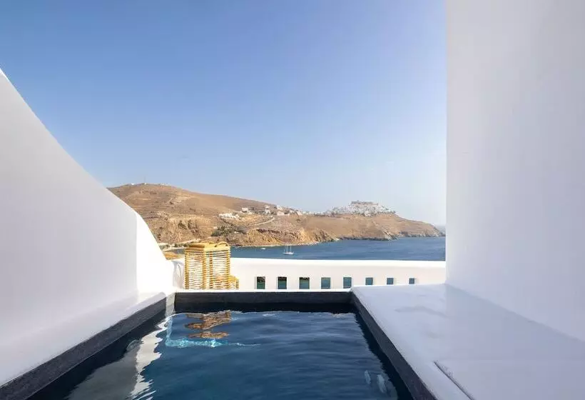 Hotelli Infinity Blue Suites