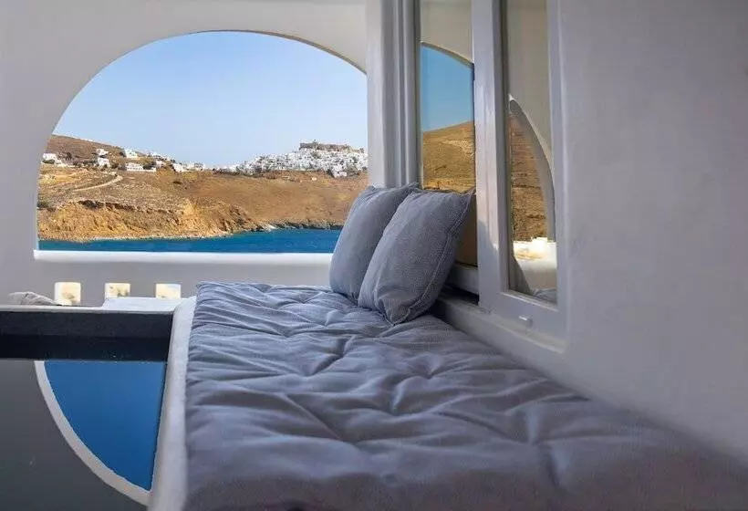 Hotelli Infinity Blue Suites