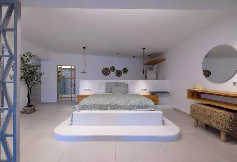 Hotelli Infinity Blue Suites