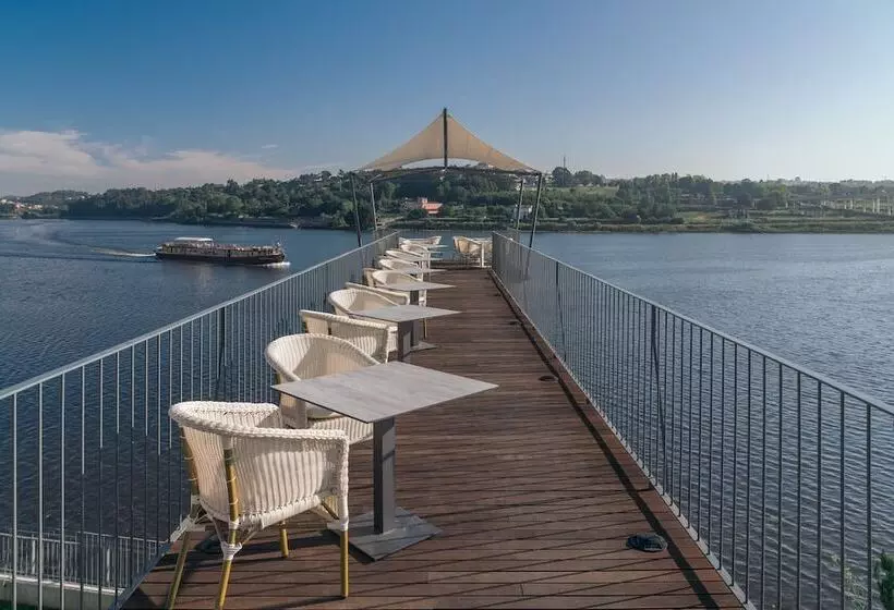 ホテル Pestana Douro Riverside