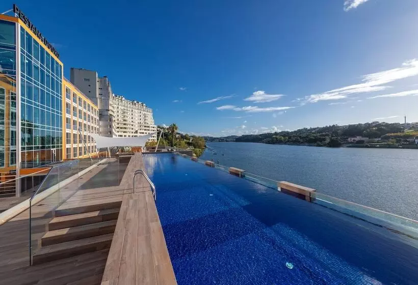 ホテル Pestana Douro Riverside