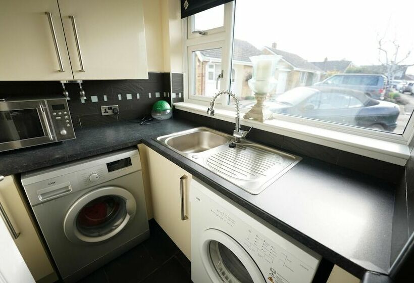 New Unique 2bd Detached Bungalow Burnhamonsea