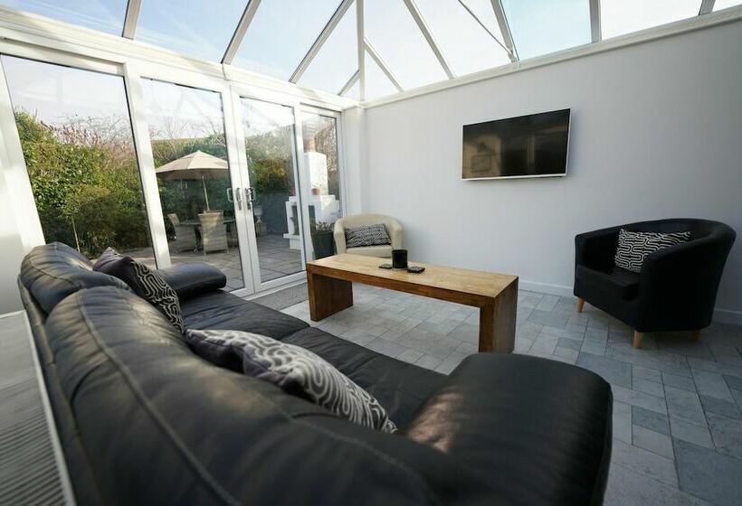 New Unique 2bd Detached Bungalow Burnhamonsea