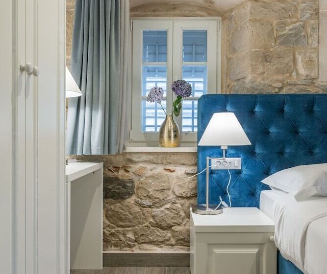 ペンション Stonemasons Heritage