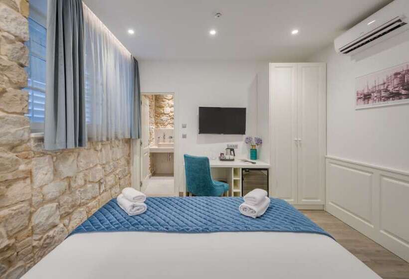 ペンション Stonemasons Heritage