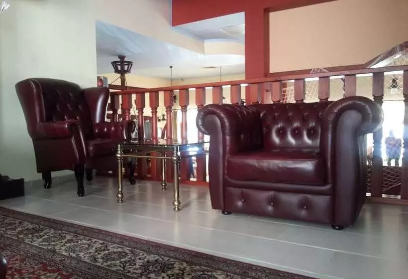 Majatalo Willa Kliper