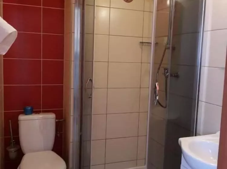 Majatalo Willa Kliper