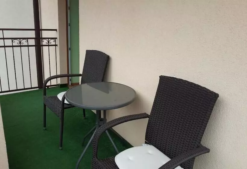 Majatalo Willa Kliper