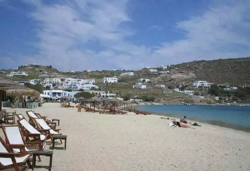 Yanna Luxury Suites
