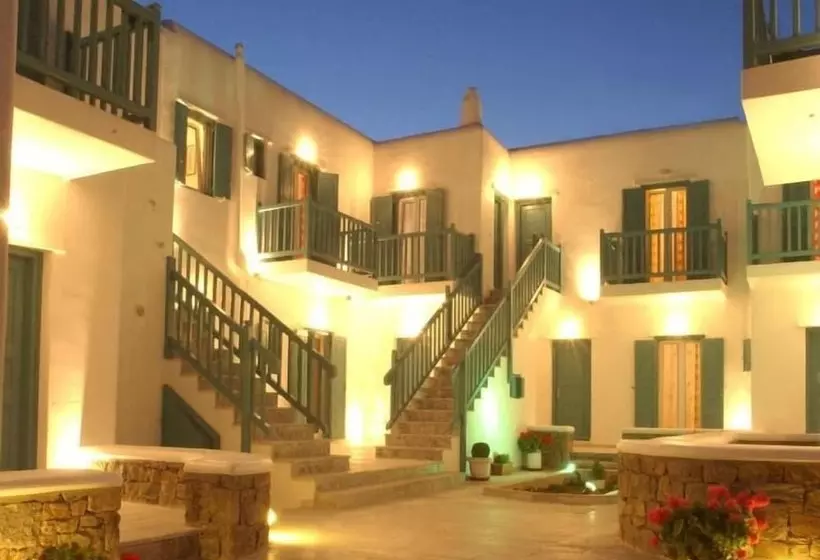 Yanna Luxury Suites