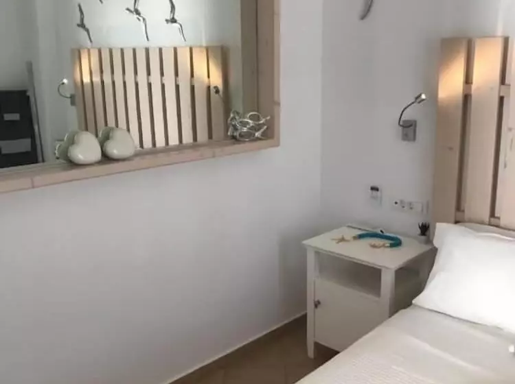Yanna Luxury Suites