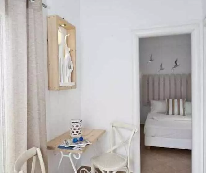 Yanna Luxury Suites