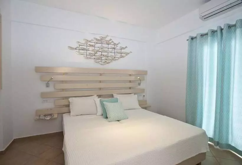 Yanna Luxury Suites
