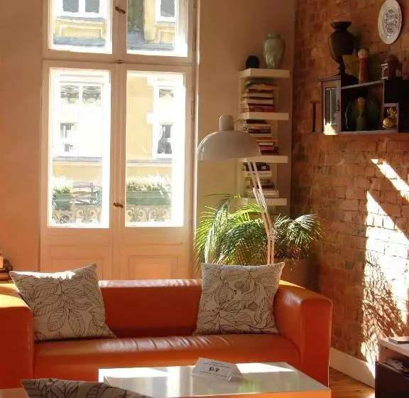 Blooms Boutique Hostel