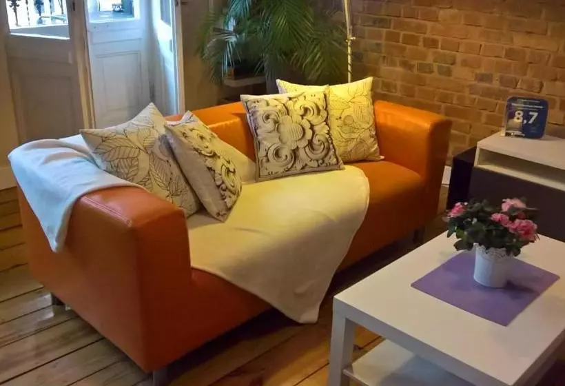 Blooms Boutique Hostel