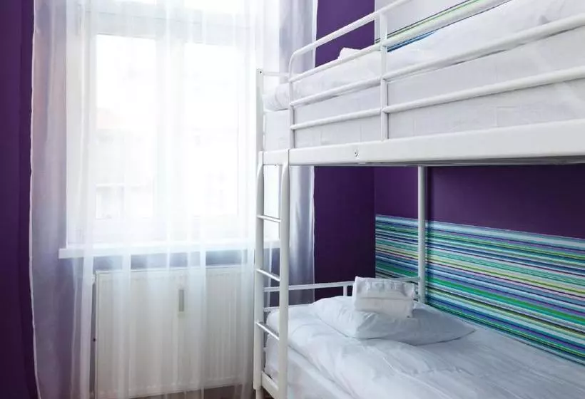 Blooms Boutique Hostel