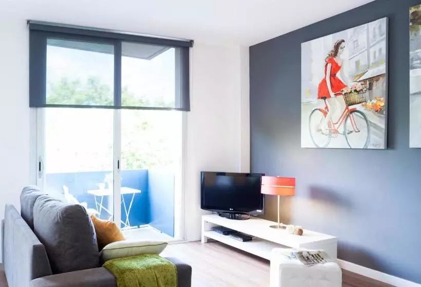 Feelathome Poblenou Beach Apartments