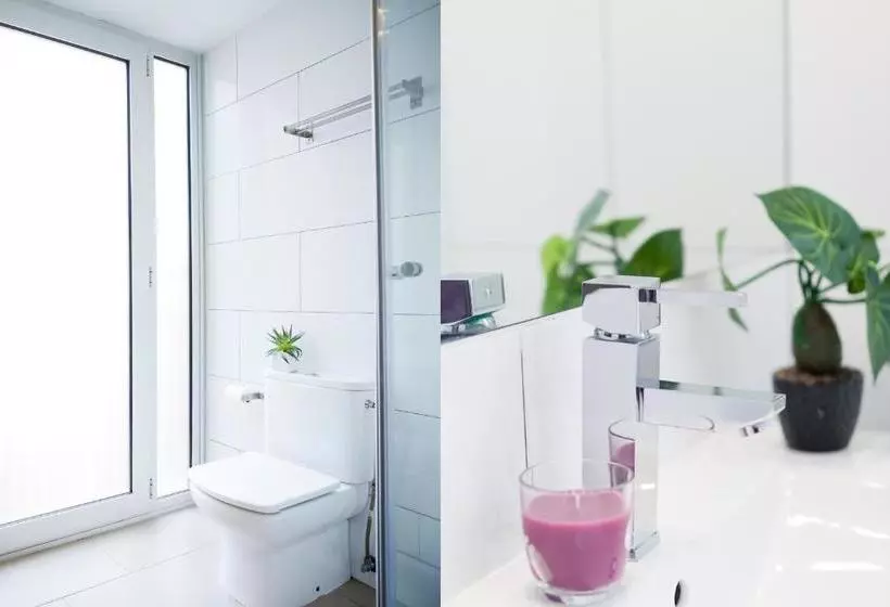 Feelathome Poblenou Beach Apartments