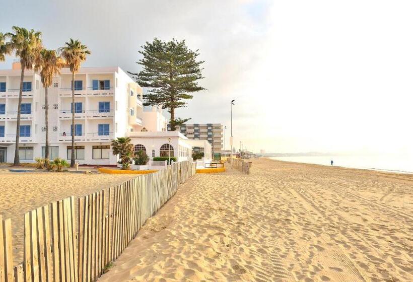 簡易ホテル El Bahía Algeciras