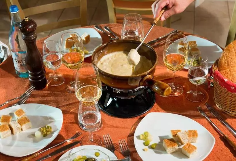 Hotelli Bellaval Scuol