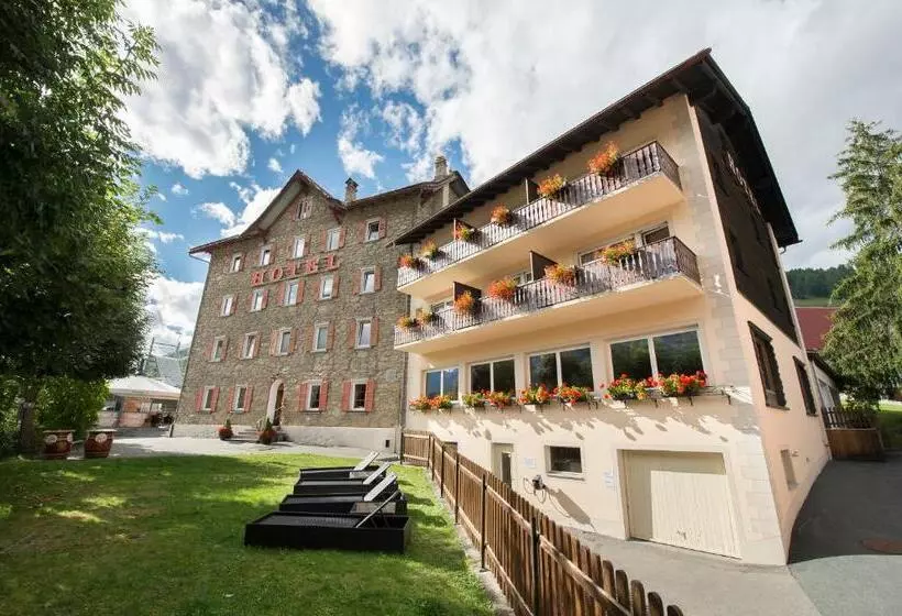 Hotelli Bellaval Scuol