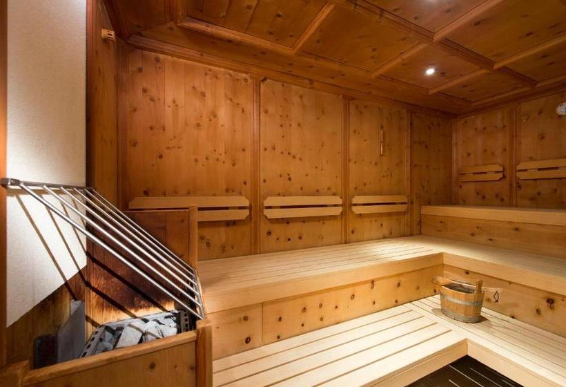 בית מלון כפרי Bellaval Scuol