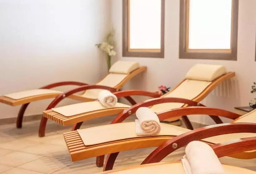 Hotelli Bellaval Scuol