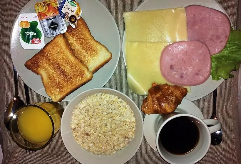 酒店 Bulgakov Mini