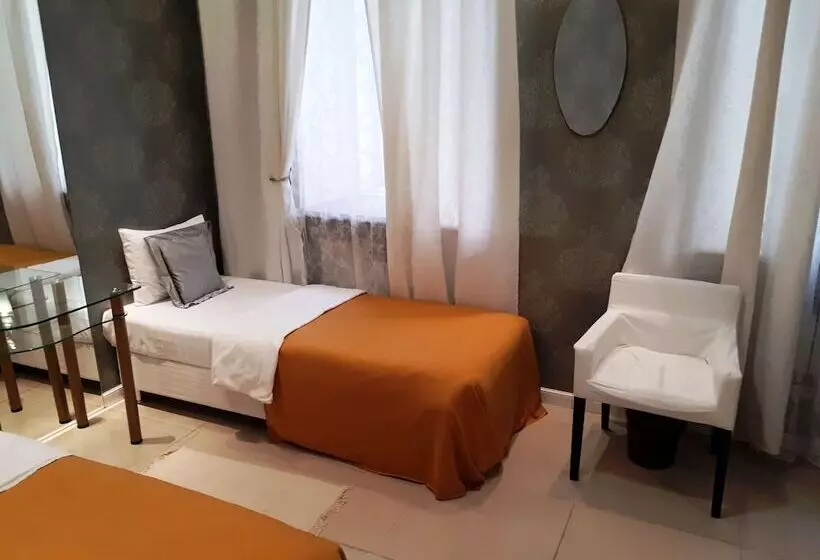 酒店 Bulgakov Mini