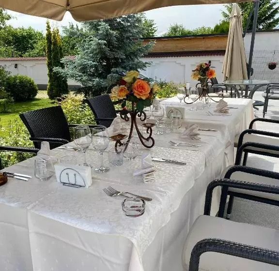 ホテル Complex Jasmine