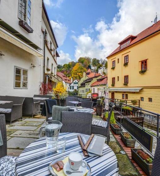 فندق Edward Kelly