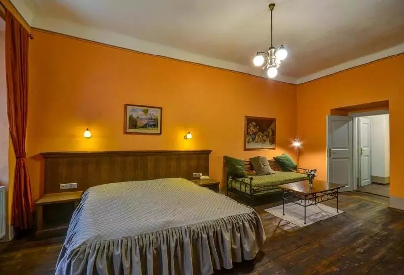 ホテル Edward Kelly